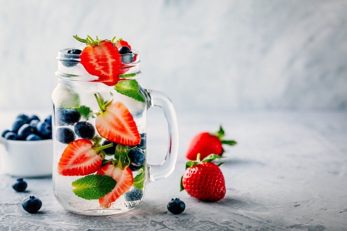 wellness water infused met fruit